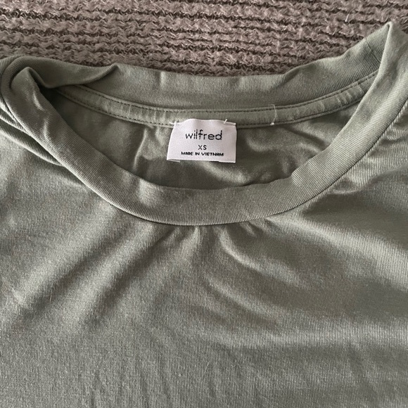 EUC Wilfred Women’s Long Sleeve Crewneck Sage Green Thong Bodysuit Size XS - Picture 7 of 8